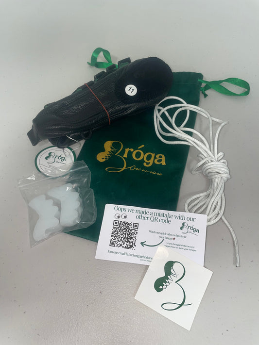 The Bróga Box (Bróga Shoes + White Laces + Toe Spacers)